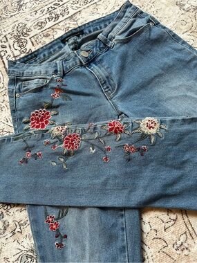 Low Rise Curvy Embroidered Jeans